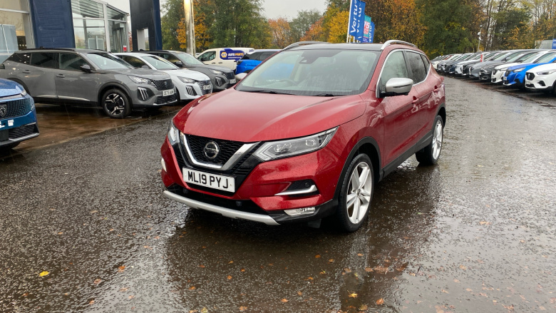 Nissan Qashqai 1.3 DiG-T N-Motion 5dr Petrol Hatchback